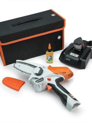 battery-powered wood cutter