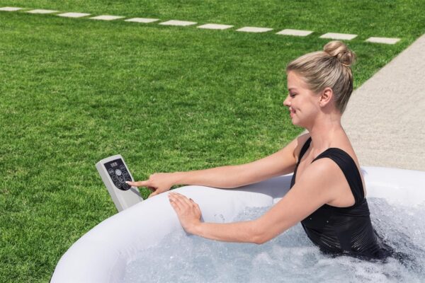 Bestway SaluSpa Miami EnergySense AirJet Inflatable Hot Tub Spa (71′′ x 26′′) | Portable Hot Tub with 2 Covers (1 Energy-Efficient Thermal Cover and 1 Standard Cover) | Fits Up to 2-4 Persons | Black
