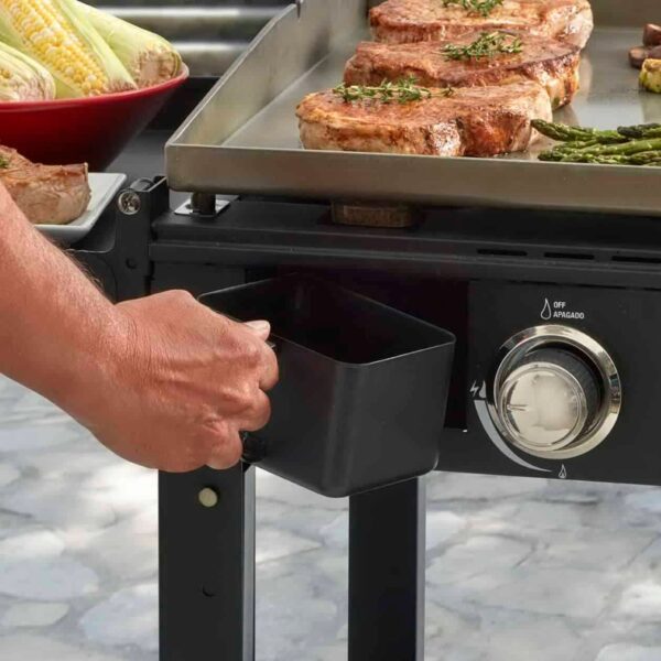 Blue Rhino Razor 4-Burner Liquid Propane Flat Top Grill
