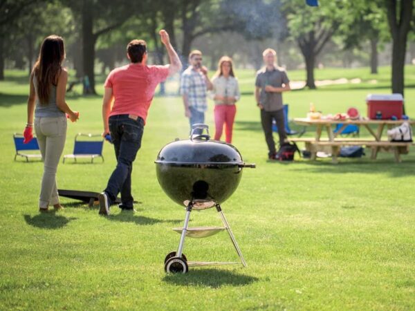 75dd104cba1d411c9b6c6d0740f82fdd 741001 Original Kettle 22-inch Charcoal Grill