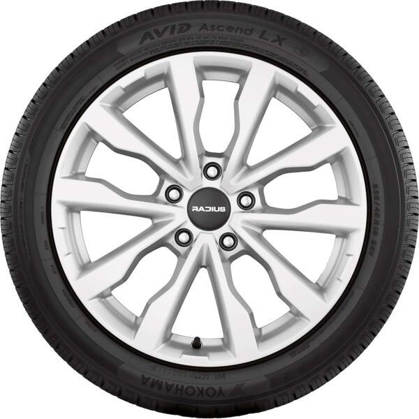 7785895bb9f543d4a253fb5de1eb7833 Yokohama Avid Ascend LX All Season 225/65R17 102H Passenger Tire