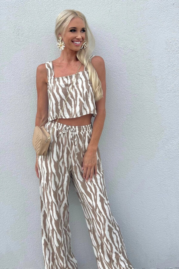 87990737cdf84ed1a01c4a8f0037ede9 Animal Print Linen Crop Top