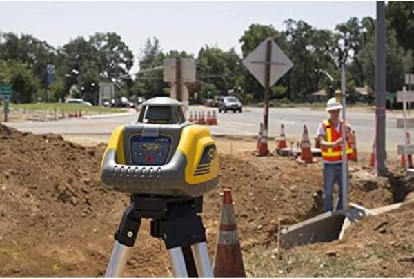 9d1931ac9b654cfaa06d8bad80a4b8f4 LL100N-2 Laser Level Kit with HR320 Receiver and Clamp, 15′ Grade Rod (Inches), Tripod, and System Case , Yellow