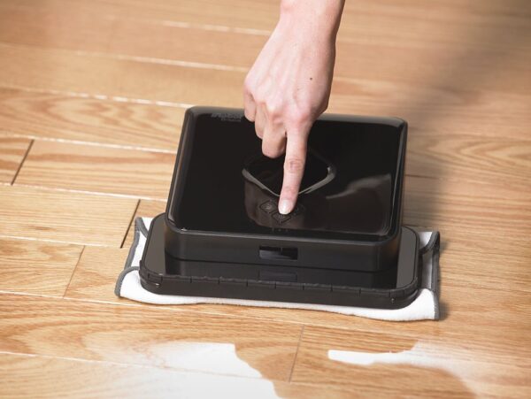 iRobot – Braava 380 Robot Mop – Black