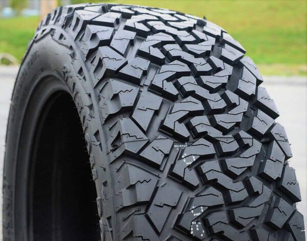 e1c60aee09aa4b58aecd2c937cd93990 Tire Venom Power Terra Hunter X/T 265/65R18 116T XL XT Extreme Terrain